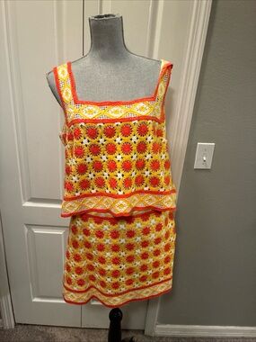 Chelsea & violet ladies 2 piece crochet set size XL